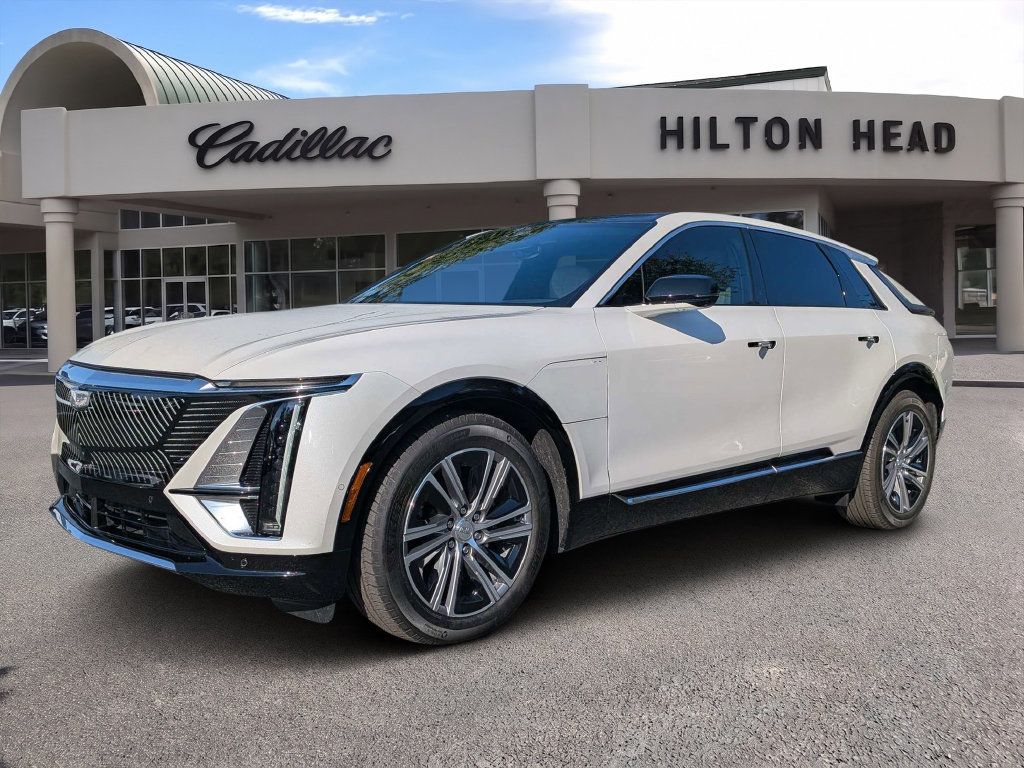 Certified 2024 Cadillac Lyriq Luxury RWD image 1