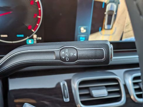 Certified 2024 Mercedes-Benz GLE 450 4MATIC image 25