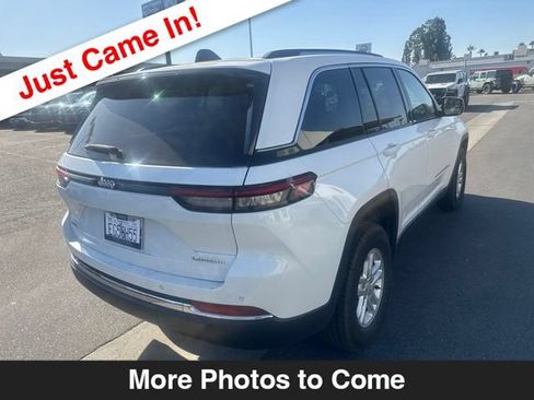 Used 2023 Jeep Grand Cherokee Laredo AWD/4WD image 6