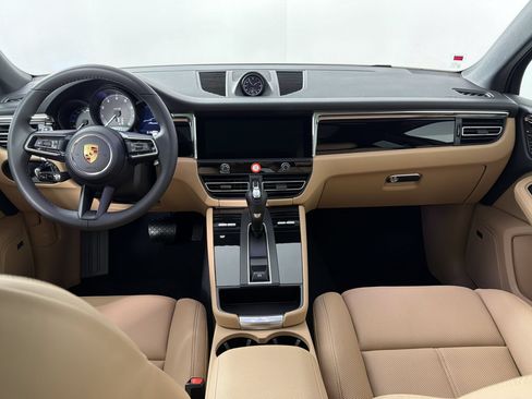 New 2026 Porsche Macan AWD/4WD image 16