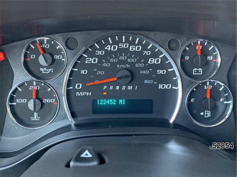 Used 2015 GMC Savana 3500 RWD image 28