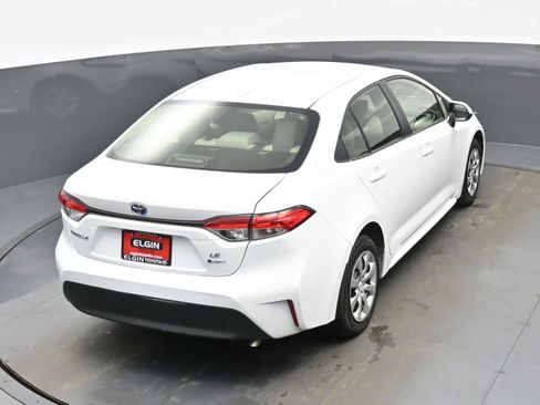 Used 2025 Toyota Corolla LE image 37