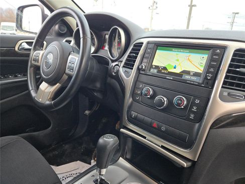 Used 2013 Jeep Grand Cherokee Laredo image 8