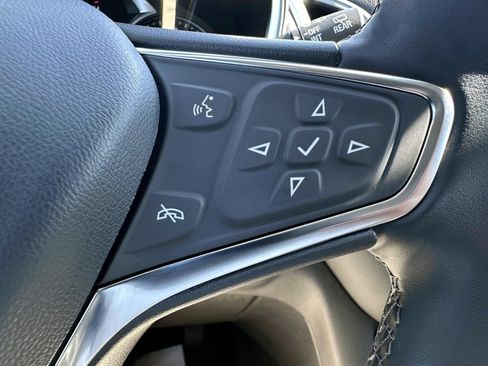 Used 2024 Chevrolet Equinox LT AWD/4WD image 17