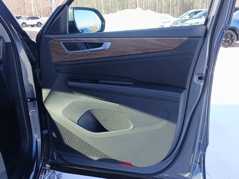 Used 2024 Volkswagen Atlas SE image 52