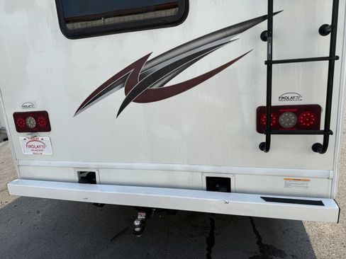 Used 2021 Ford E-450 and Econoline 450 Super Duty w/ Motorhome Prep Package RWD image 14