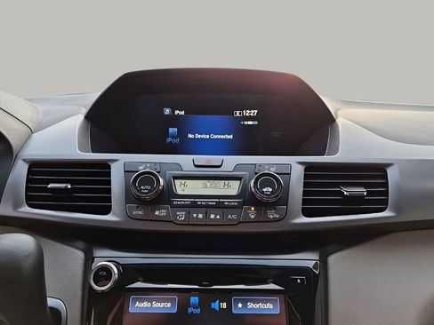 Used 2016 Honda Odyssey EX-L image 35