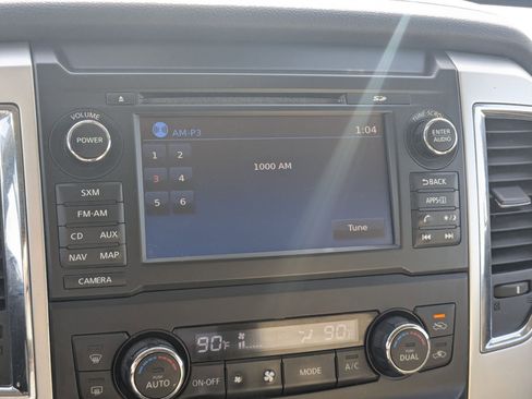 Used 2016 Nissan Titan SV image 23