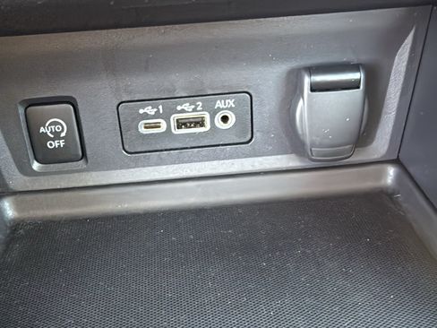Certified 2024 Nissan Sentra SV w/ SV Premium Package FWD image 16