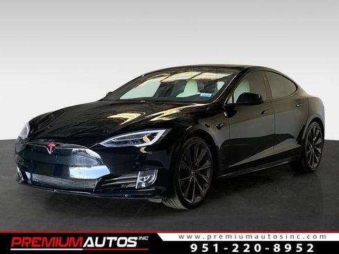 Used 2019 Tesla Model S Standard Range image 1