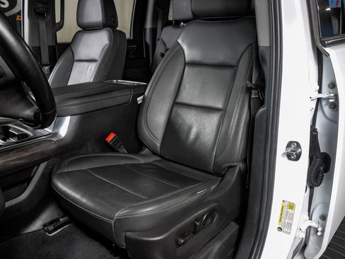 Used 2025 Chevrolet Silverado 2500 LTZ w/ LTZ Premium Package AWD/4WD image 30