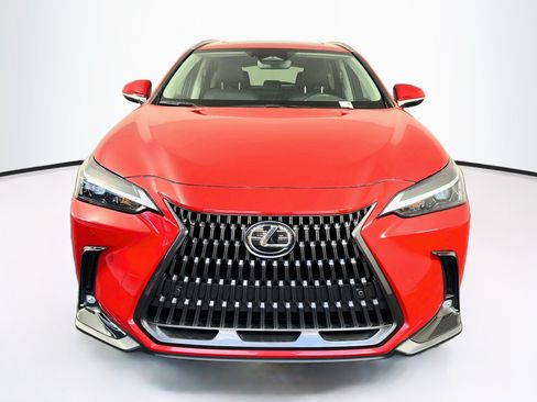 Used 2025 Lexus NX 250 FWD w/ Cold Area Package image 2
