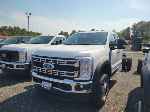 New 2025 Ford F450 XL w/ XL Chrome Package image 1