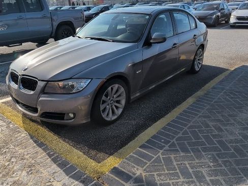 Used 2011 BMW 328i Sedan image 1