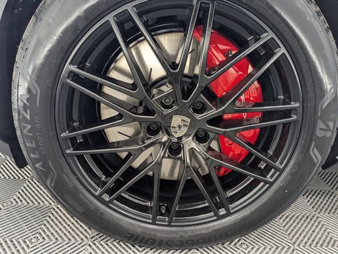 New 2026 Porsche Cayenne Turbo image 19