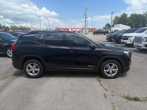 Used 2020 GMC Terrain SLE w/ Driver Convenience Package FWD image 7