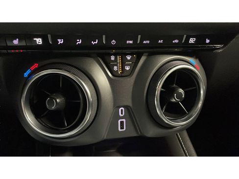 Used 2023 Chevrolet Blazer LT w/ Convenience Package AWD/4WD image 13