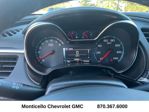 Used 2016 Chevrolet Impala LT w/ Convenience Package image 13