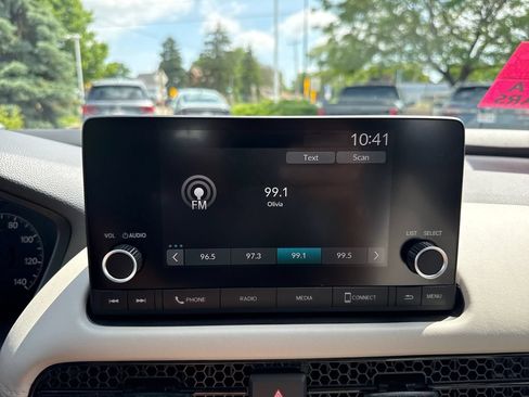 Certified 2025 Honda HR-V LX image 33