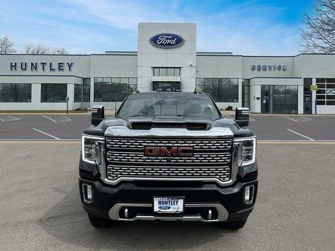 Used 2023 GMC Sierra 3500 Denali w/ Denali Ultimate Package image 3