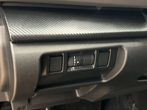 Used 2025 Subaru Crosstrek 2.5i Limited w/ Crosstrek Mirror Package image 26