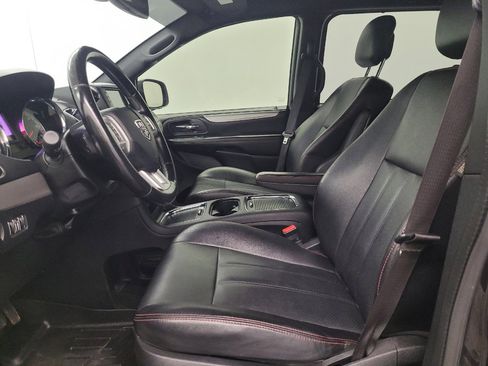 Used 2019 Dodge Grand Caravan GT FWD image 17