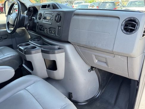 Used 2012 Ford E-150 and Econoline 150 w/ Commercial Cargo Van Pkg image 12