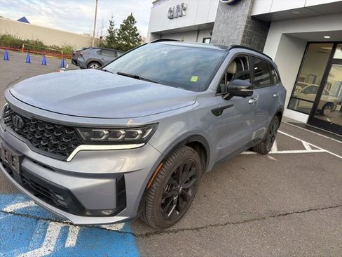 Used 2021 Kia Sorento SX image 3
