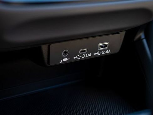 Certified 2025 Subaru Crosstrek 2.5i Premium AWD/4WD image 35