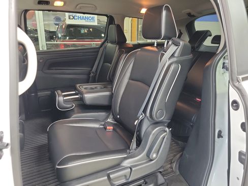 Certified 2025 Honda Odyssey Touring image 12