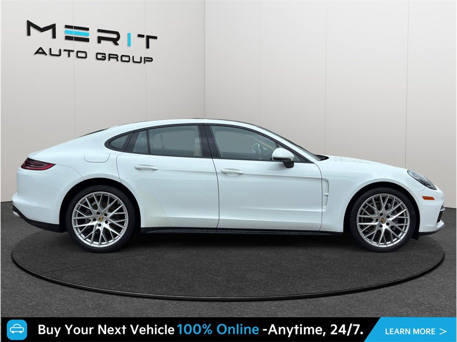 Used 2017 Porsche Panamera 4 AWD/4WD image 10