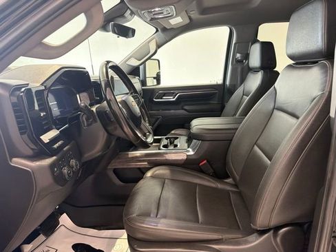 Used 2024 Chevrolet Silverado 2500 LTZ w/ LTZ Plus Package AWD/4WD image 17