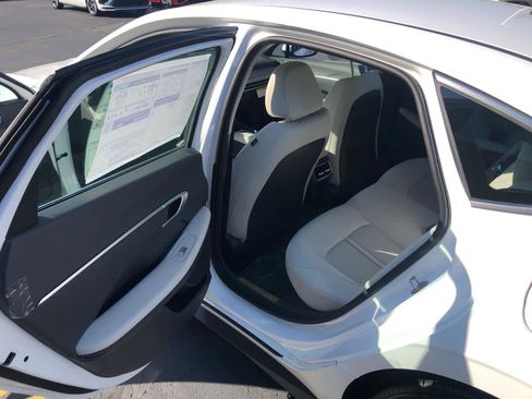 New 2026 Hyundai Sonata Blue FWD image 17