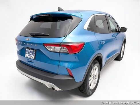 Used 2021 Ford Escape SE w/ Cold Weather Package FWD image 5