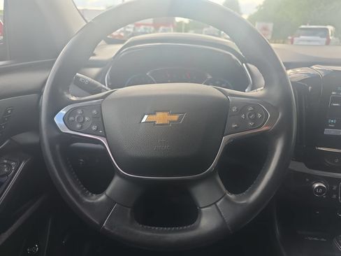 Certified 2018 Chevrolet Traverse Premier w/ Driver Confidence II Package FWD image 17