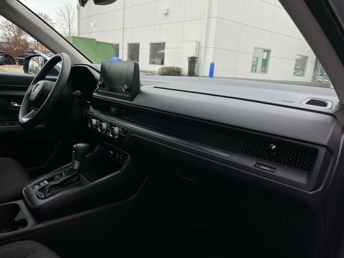 Certified 2024 Honda CR-V EX image 35