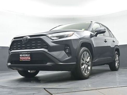 Certified 2024 Toyota RAV4 XLE Premium AWD/4WD image 28