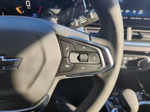 New 2026 Chevrolet Trax ACTIV w/ Sunroof Package FWD image 15