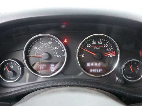 Used 2015 Jeep Wrangler Unlimited Rubicon AWD/4WD image 11