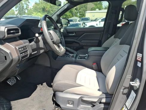 Used 2024 Toyota Tacoma TRD Sport AWD/4WD image 19