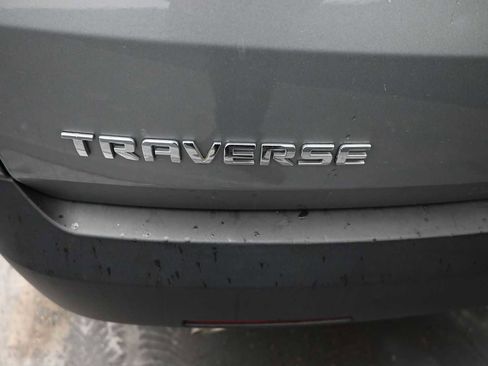 Used 2023 Chevrolet Traverse LT FWD image 28