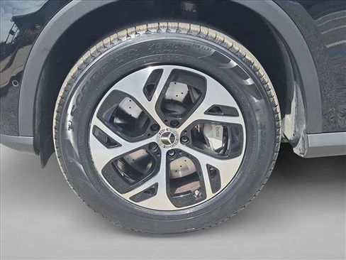 Certified 2025 Mercedes-Benz GLC 350e 4MATIC image 24