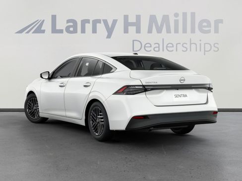 New 2026 Nissan Sentra SV w/ Floor Mat Package FWD image 7