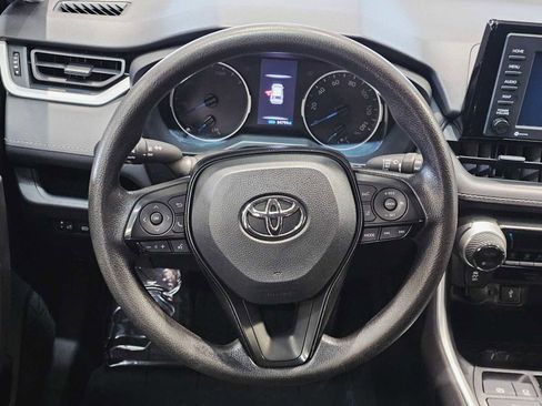 Used 2021 Toyota RAV4 XLE image 11