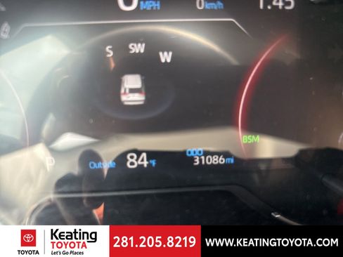 Used 2025 Toyota RAV4 XLE image 19