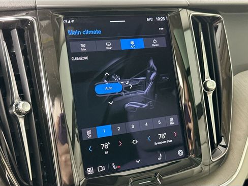 Certified 2023 Volvo XC60 B5 Plus w/ Protection Package Premier image 16