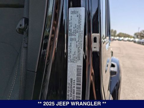 New 2025 Jeep Wrangler Unlimited Sahara w/ Safety Group AWD/4WD image 32