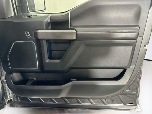 Used 2020 Ford F150 Platinum RWD image 32