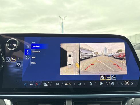 New 2026 Chevrolet Equinox EV LT image 19