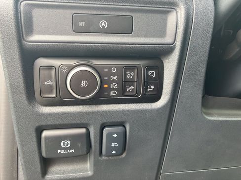 Used 2025 Ford F150 Lariat w/ Equipment Group 502A High AWD/4WD image 16
